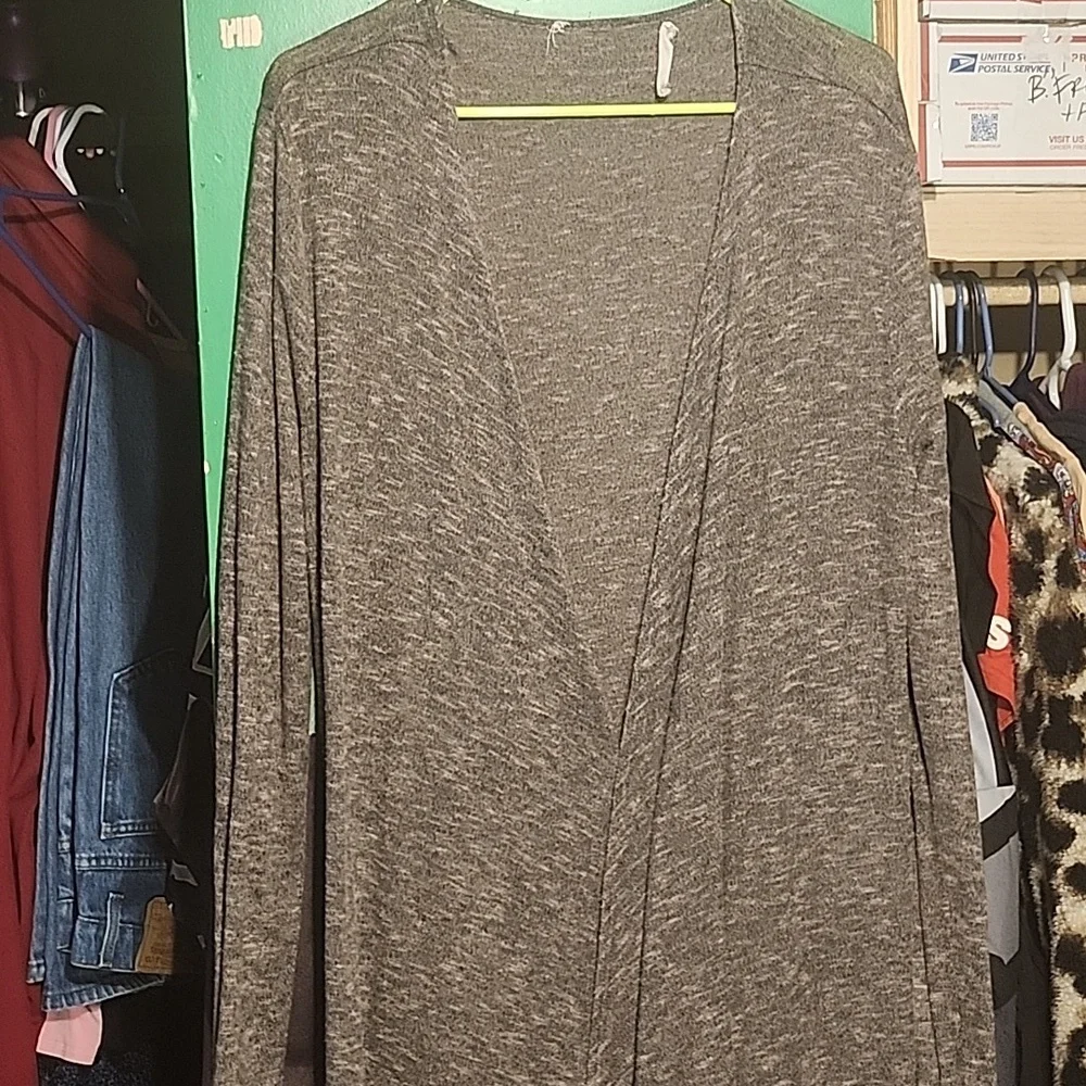 Brown sweater - Picture 4 of 5